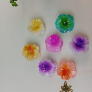 sunflower styled clutcher